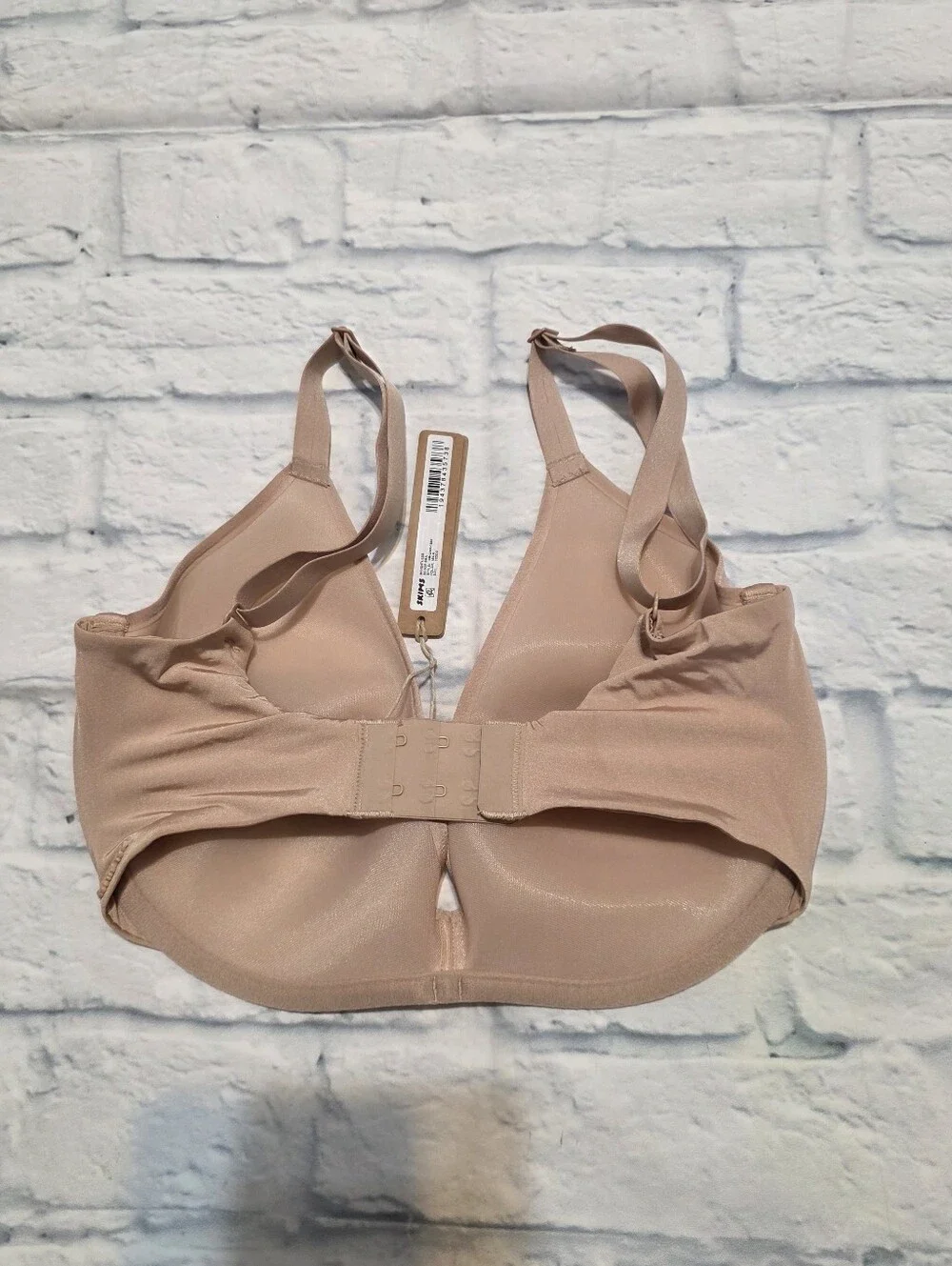 SKIMS size 32DDD Plunge Front Light Nude T-Shirt Bra - Women's Intimates - Picture 2 of 10